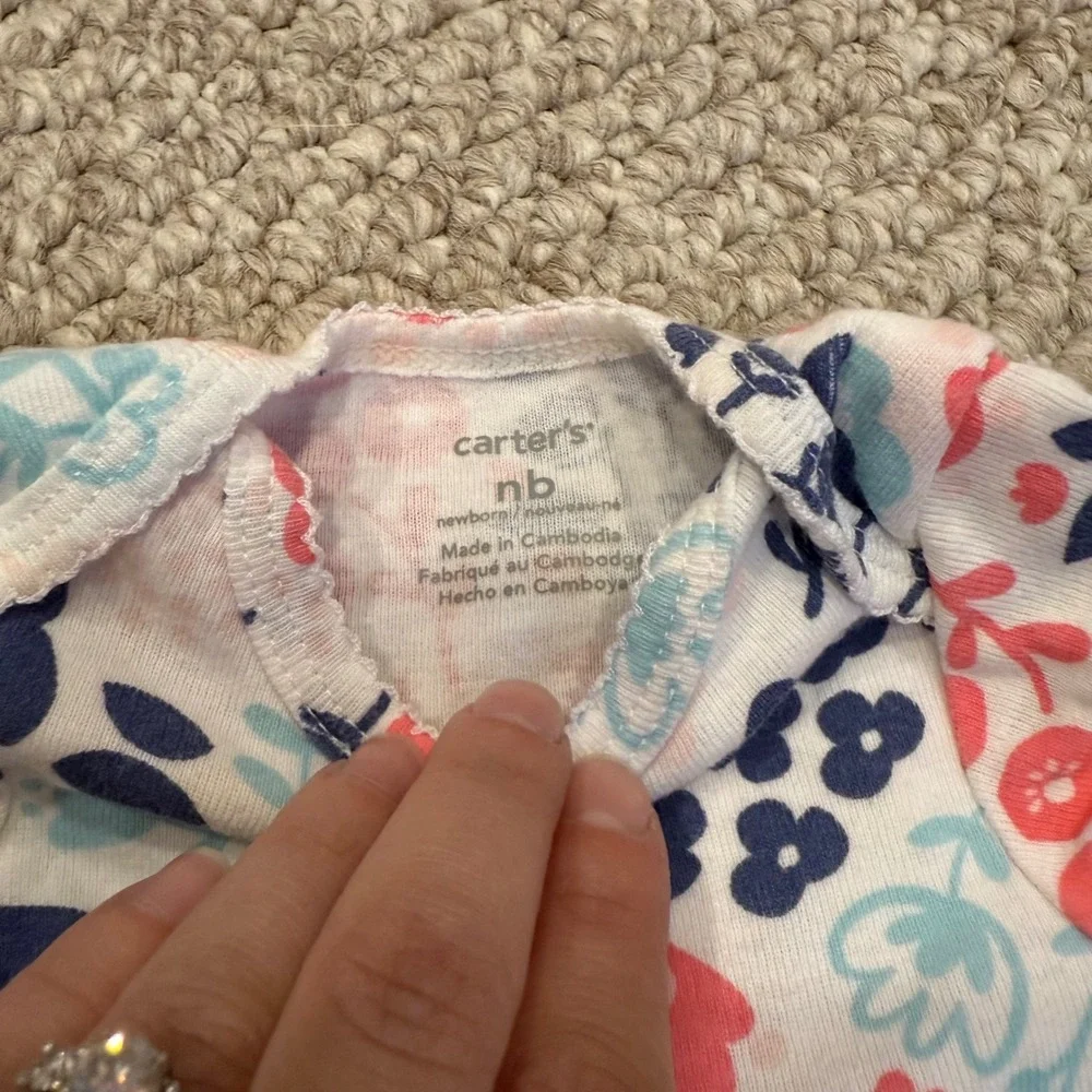 Carters Size Newborn Baby Girls Floral One Piece Dress‎ Bodysuit Outfit